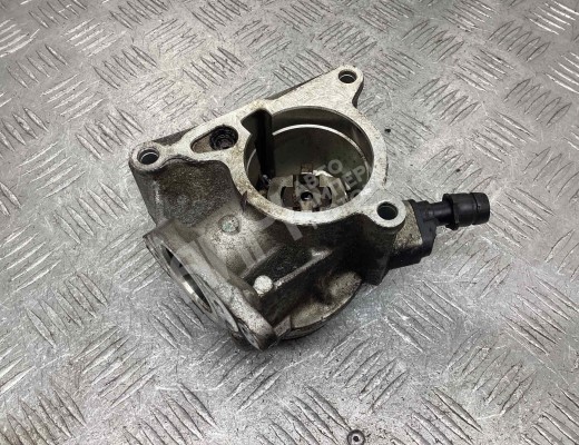 Насос вакуумный Skoda Octavia A5 (1Z) 2004-2008  Skoda Octavia Octavia A5 (1Z) 2004-2008