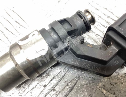 Форсунка Volkswagen Passat B6 (3C) 2005-2010  Volkswagen Passat Passat B6 (3C) 2005-2010