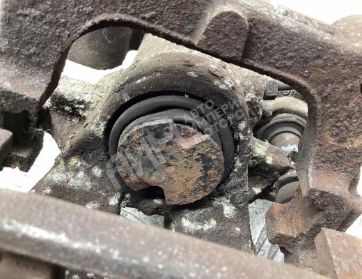 Суппорт задний правый Citroen C4 Picasso (UD) 2006-2013  Citroen C4 Picasso C4 Picasso (UD) 2006-2013