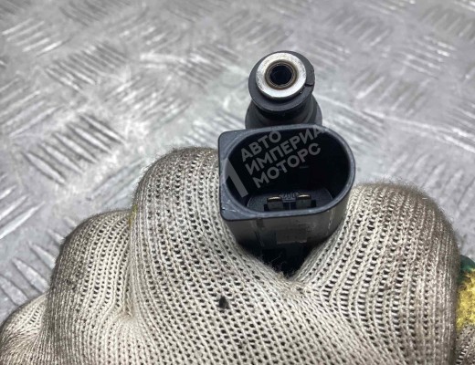 Форсунка Volkswagen Passat B6 (3C) 2005-2010  Volkswagen Passat Passat B6 (3C) 2005-2010