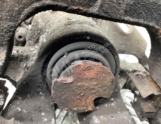 Суппорт задний левый Citroen C4 Picasso (UD) 2006-2013  Citroen C4 Picasso C4 Picasso (UD) 2006-2013