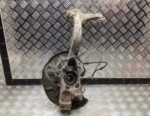 Кулак поворотный правый Audi A4 B7 (8EC, 8ED) 2004-2008  Audi A4 A4 B7 (8EC, 8ED) 2004-2008