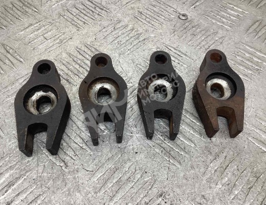 Скоба (кронштейн) крепления форсунки Ford Transit Connect I 2002-2009  Ford Transit Connect Transit Connect I 2002-2009