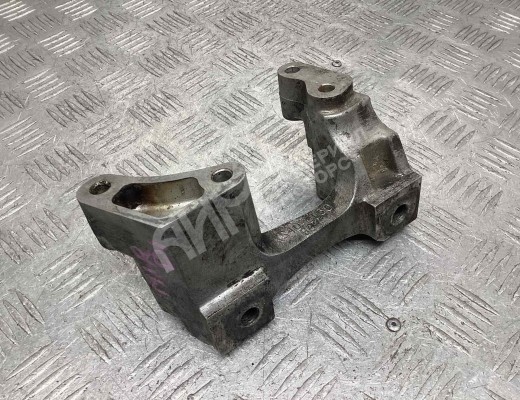 Кронштейн двигателя Ford Focus I 2001-2005 рестайлинг  Ford Focus Focus I 2001-2005 рестайлинг