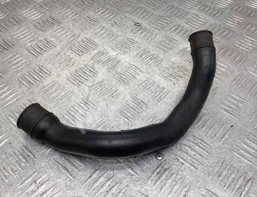 Патрубок вентиляции картера Ford Focus I 2001-2005 рестайлинг  Ford Focus Focus I 2001-2005 рестайлинг