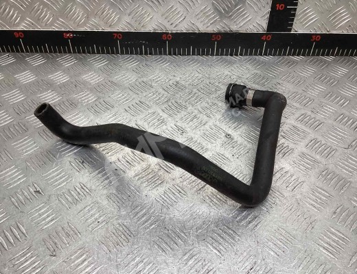 Патрубок отопителя (печки) Volkswagen Passat B5 (3B) 1996-2000  Volkswagen Passat Passat B5 (3B) 1996-2000