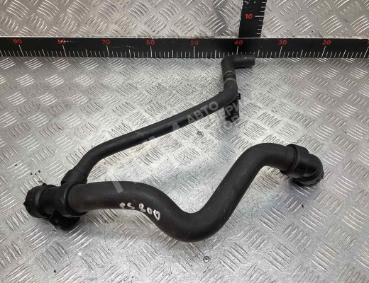 Патрубок радиатора Volkswagen Passat B5 (3B) 1996-2000  Volkswagen Passat Passat B5 (3B) 1996-2000