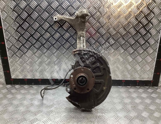Кулак поворотный правый Audi A6 C5 (4B) 2001-2004 рестайлинг  Audi A6 A6 C5 (4B) 2001-2004 рестайлинг