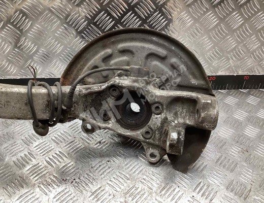 Кулак поворотный левый Audi A6 C5 (4B) 2001-2004 рестайлинг  Audi A6 A6 C5 (4B) 2001-2004 рестайлинг
