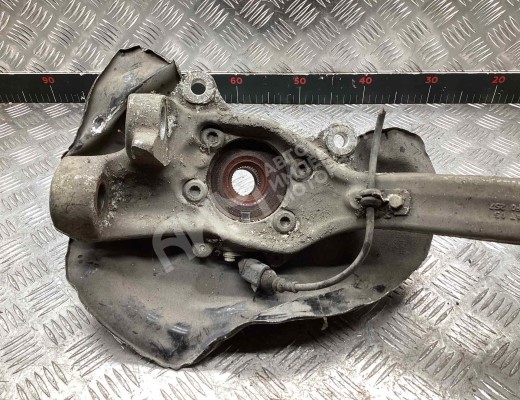 Кулак поворотный левый Audi A6 C6 (4F) 2004-2008  Audi A6 A6 C6 (4F) 2004-2008