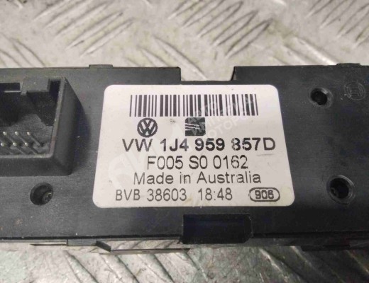 Блок управления стеклоподъемниками Skoda Superb I (3U) 2001-2008  Skoda Superb Superb I (3U) 2001-2008