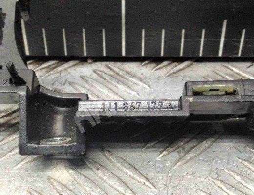 Ручка внутренняя передняя левая Skoda Superb I (3U) 2001-2008  Skoda Superb Superb I (3U) 2001-2008