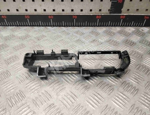 Ручка внутренняя передняя левая Volkswagen Passat B5+ (3B) 2000-2005 рестайлинг  Volkswagen Passat Passat B5+ (3B) 2000-2005 рестайлинг
