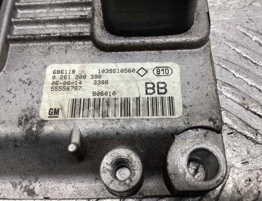Блок управления двигателем Opel Astra H 2004-2007  Opel Astra Astra H 2004-2007