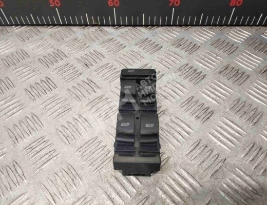 Блок управления стеклоподъемниками Audi A6 C5 (4B) 2001-2004 рестайлинг  Audi A6 A6 C5 (4B) 2001-2004 рестайлинг