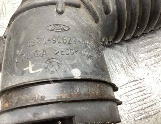 Патрубок воздушного фильтра Ford Mondeo III 2000-2003  Ford Mondeo Mondeo III 2000-2003