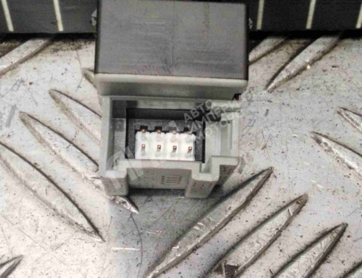 Кнопка стеклоподъемника Audi A6 C5 (4B) 1997-2001  Audi A6 A6 C5 (4B) 1997-2001