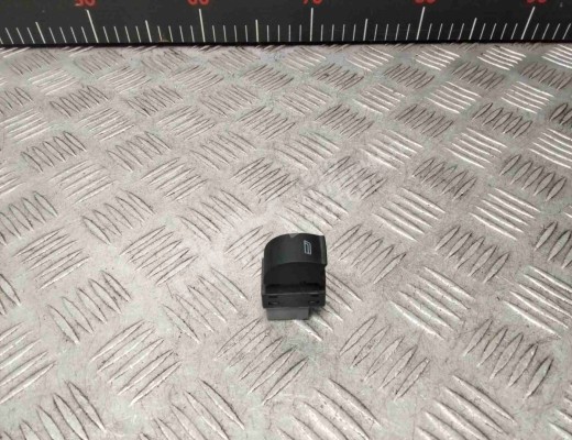 Кнопка стеклоподъемника Audi A6 C5 (4B) 1997-2001  Audi A6 A6 C5 (4B) 1997-2001