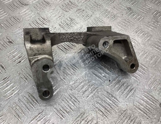 Кронштейн двигателя Ford Focus I 2001-2005 рестайлинг  Ford Focus Focus I 2001-2005 рестайлинг