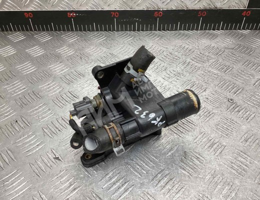 Фланец (тройник) системы охлаждения Ford Mondeo IV 2007-2014  Ford Mondeo Mondeo IV 2007-2014