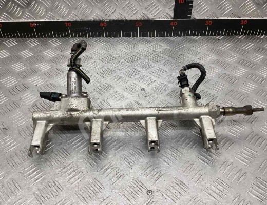 Топливная рампа Opel Vectra C 2002-2005  Opel Vectra Vectra C 2002-2005