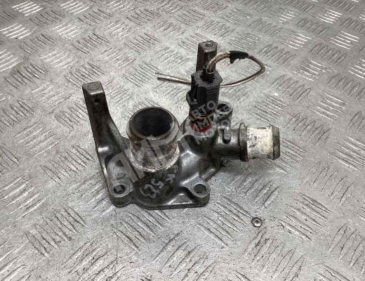 Фланец (тройник) системы охлаждения Ford Fusion (JU) 2002-2005  Ford Fusion Fusion (JU) 2002-2005