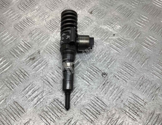 Форсунка Volkswagen Golf V (1K) 2004-2009  Volkswagen Golf Golf V (1K) 2004-2009