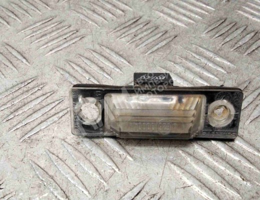 Подсветка номера Volkswagen Sharan I (7M) 2003-2010 2-й рестайлинг  Volkswagen Sharan Sharan I (7M) 2003-2010 2-й рестайлинг