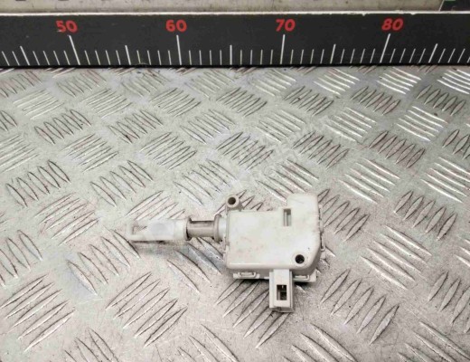 Активатор замка багажника Volkswagen Sharan I (7M) 2003-2010 2-й рестайлинг  Volkswagen Sharan Sharan I (7M) 2003-2010 2-й рестайлинг