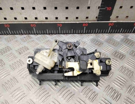 Ручка открывания багажника Audi A3 I (8L) 1996-2000  Audi A3 A3 I (8L) 1996-2000