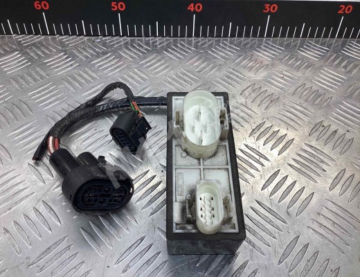 Реле вентилятора Audi A3 I (8L) 1996-2000  Audi A3 A3 I (8L) 1996-2000