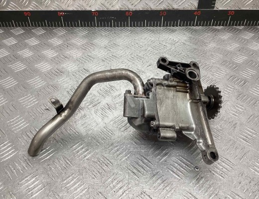 Насос масляный Mercedes E (W211) 2002-2006  Mercedes E E (W211) 2002-2006