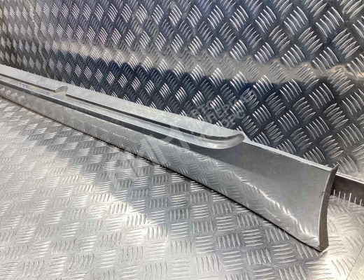 Накладка на порог BMW 5-Series (E60/61) 2007-2010 рестайлинг  BMW 5-Series 5-Series (E60/61) 2007-2010 рестайлинг