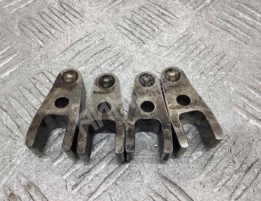 Скоба (кронштейн) крепления форсунки Mercedes E (W211) 2002-2006  Mercedes E E (W211) 2002-2006