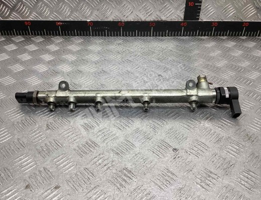 Топливная рампа Mercedes E (W211) 2002-2006  Mercedes E E (W211) 2002-2006
