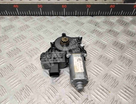 Моторчик стеклоподъемника передний правый Opel Astra H 2007-2010 рестайлинг  Opel Astra Astra H 2007-2010 рестайлинг