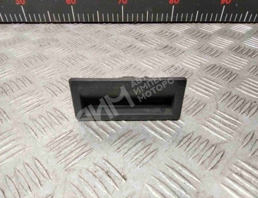 Ручка открывания багажника Volkswagen Golf+ V (5M) 2005-2014  Volkswagen Golf Plus Golf+ V (5M) 2005-2014