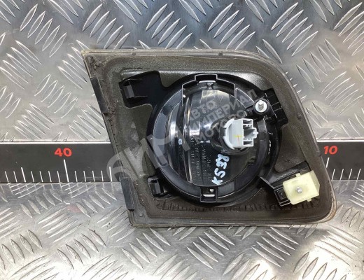 Фонарь крышки багажника правый Mazda 3 I (BK) 2003-2009  Mazda 3 3 I (BK) 2003-2009