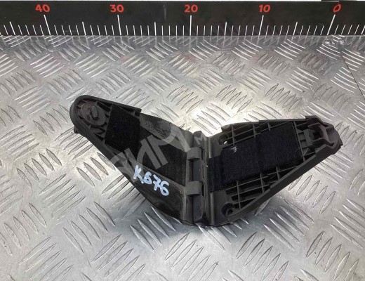 Кронштейн Volkswagen Passat B5+ (3B) 2000-2005 рестайлинг  Volkswagen Passat Passat B5+ (3B) 2000-2005 рестайлинг