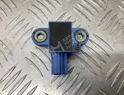Датчик удара Volkswagen Passat B6 (3C) 2005-2010  Volkswagen Passat Passat B6 (3C) 2005-2010