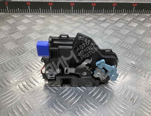 Замок двери передней правой Skoda Octavia A5 (1Z) 2004-2008  Skoda Octavia Octavia A5 (1Z) 2004-2008
