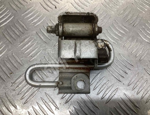 Петля двери передней левой Volkswagen Touran I (1T) 2003-2006  Volkswagen Touran Touran I (1T) 2003-2006