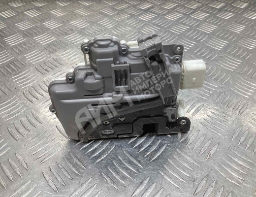 Замок двери передней левой Volkswagen Passat B6 (3C) 2005-2010  Volkswagen Passat Passat B6 (3C) 2005-2010