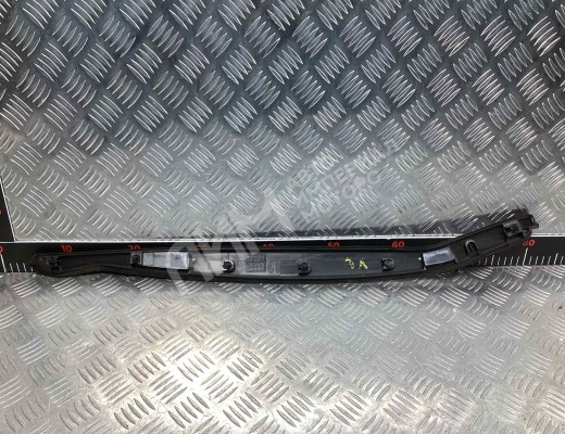 Молдинг двери передней левой Volkswagen Golf+ V (5M) 2005-2014  Volkswagen Golf Plus Golf+ V (5M) 2005-2014