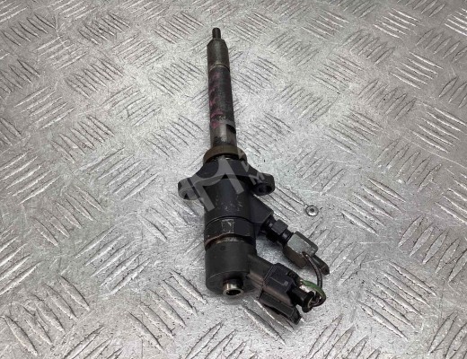 Форсунка Mazda 3 I (BK) 2003-2009  Mazda 3 3 I (BK) 2003-2009
