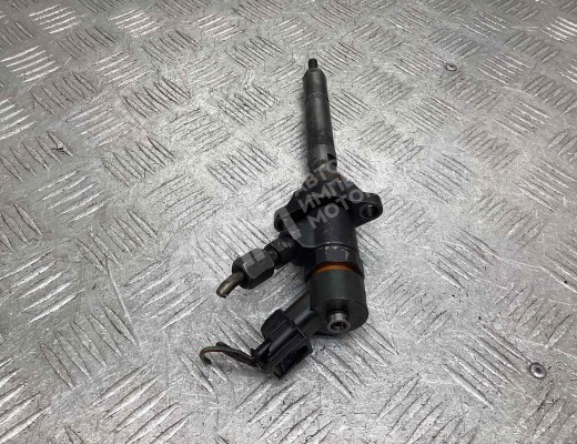 Форсунка Mazda 3 I (BK) 2003-2009  Mazda 3 3 I (BK) 2003-2009