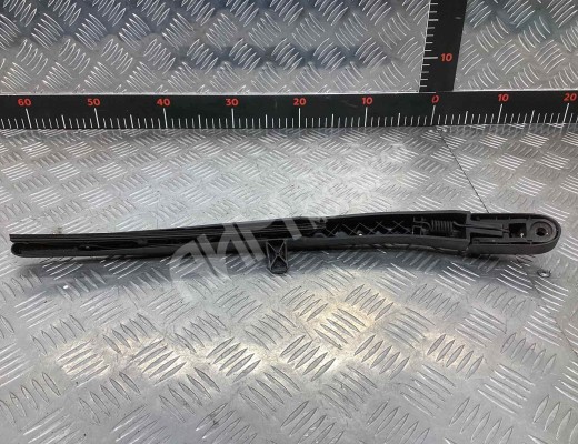 Щеткодержатель задний Chevrolet Captiva I (C100) 2006-2011  Chevrolet Captiva Captiva I (C100) 2006-2011