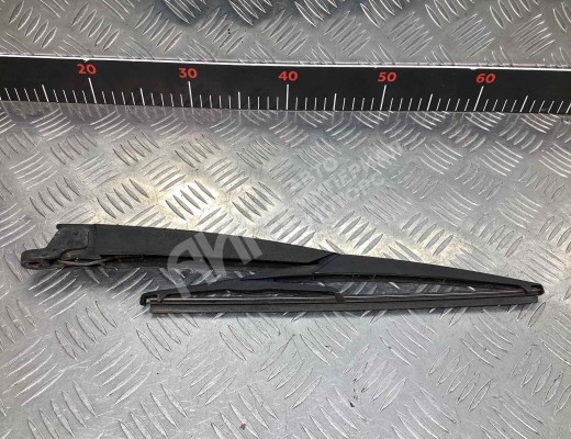 Щеткодержатель задний Opel Astra H 2004-2007  Opel Astra Astra H 2004-2007