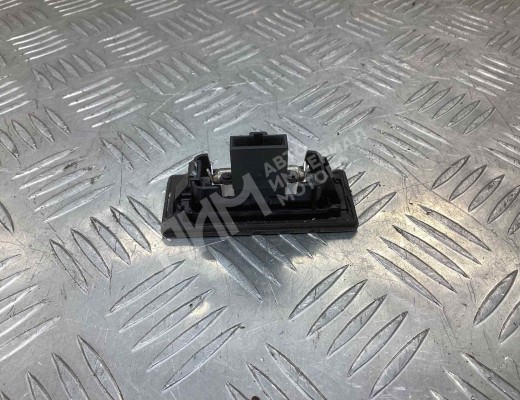 Подсветка номера Volkswagen Passat B6 (3C) 2005-2010  Volkswagen Passat Passat B6 (3C) 2005-2010