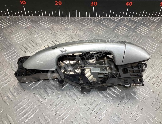 Ручка наружная передняя правая Volkswagen Passat B6 (3C) 2005-2010  Volkswagen Passat Passat B6 (3C) 2005-2010